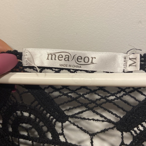 Cover up - Picture 2 of 3